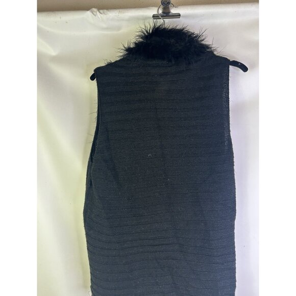Chicos Black Faux Fur Sweater Vest Mob Wife - Picture 8 of 8